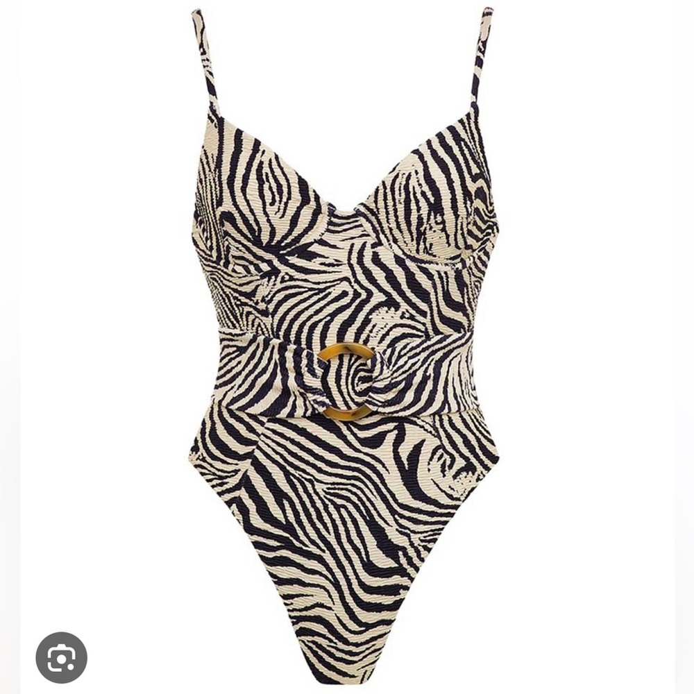 Montce One Piece